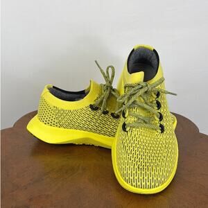 NIB Allbirds Yellow Black Tie Tree Dasher Tennis Shoes Size 10.5 Made in Vietnam